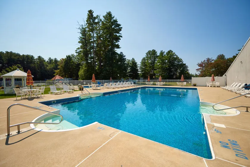 Tuxbury Pond Camping Resort Cottage - Image 1