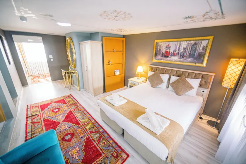 Sultans Royal Hotel - Image 1