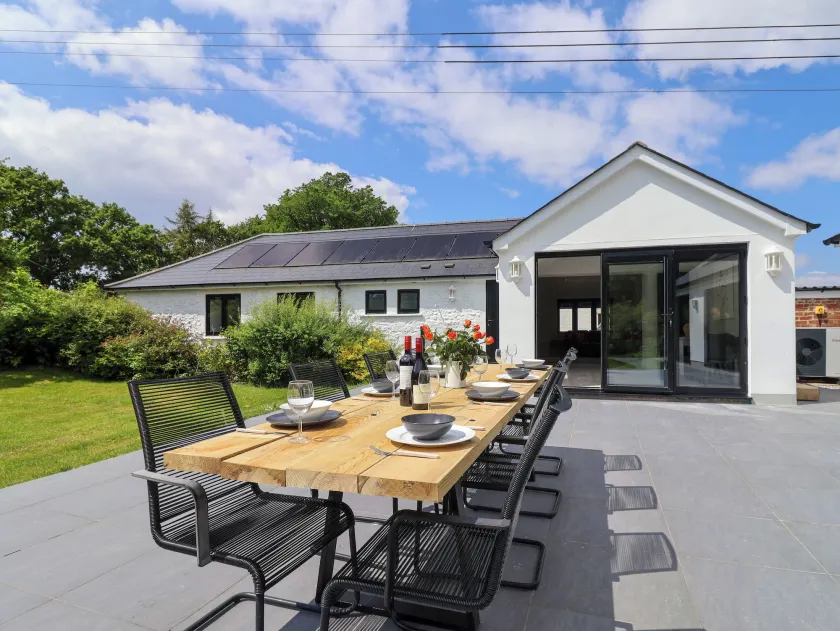Hartgrove Farm Bungalows - Image 1