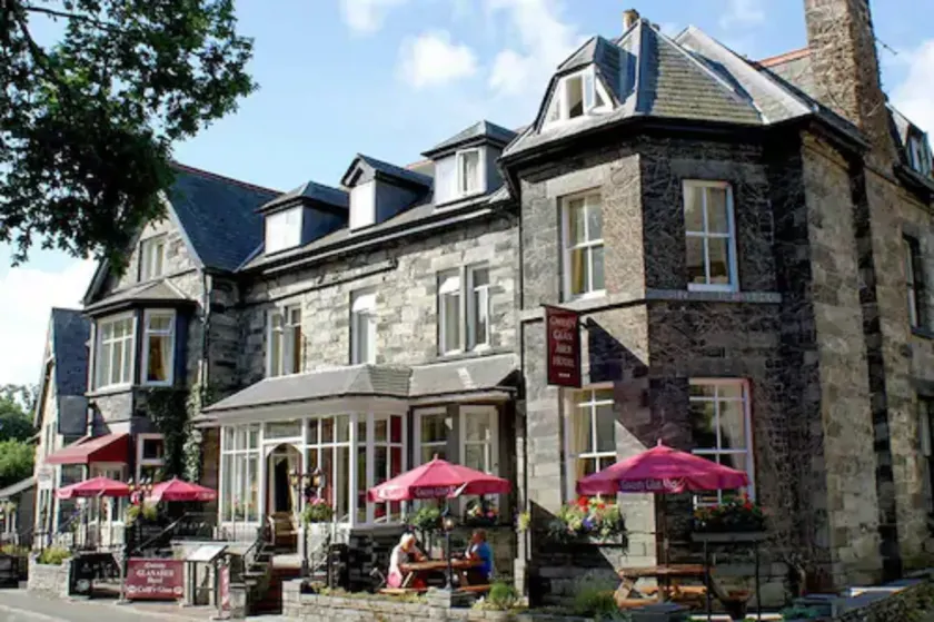 Glan Aber Hotel - Image 1