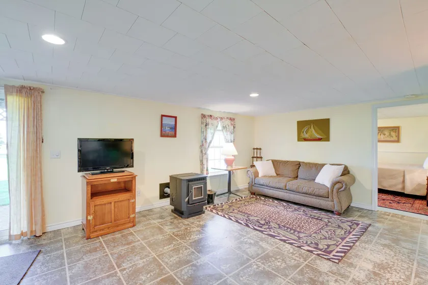 Maine Retreat w/ Ocean Views, Walk to Downtown! - Image 1