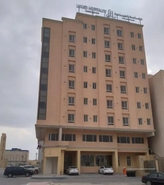 Fakhamat Al Dyafah Serviced Apartment - Image 1