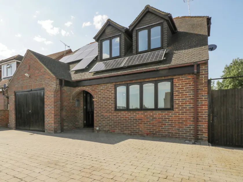 Amazing Cottage - Image 1