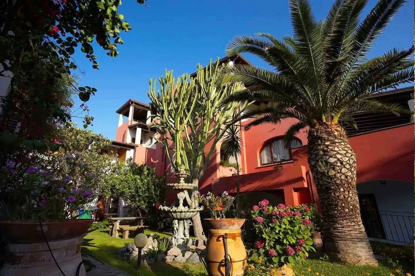 Residence Hotel Villa Fiorentino - Image 1