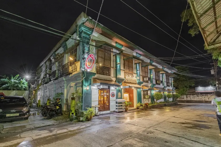 Grandpa's Inn - Image 1