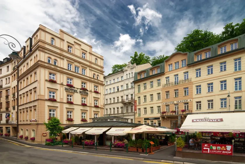 Hotel Ruze - Image 1