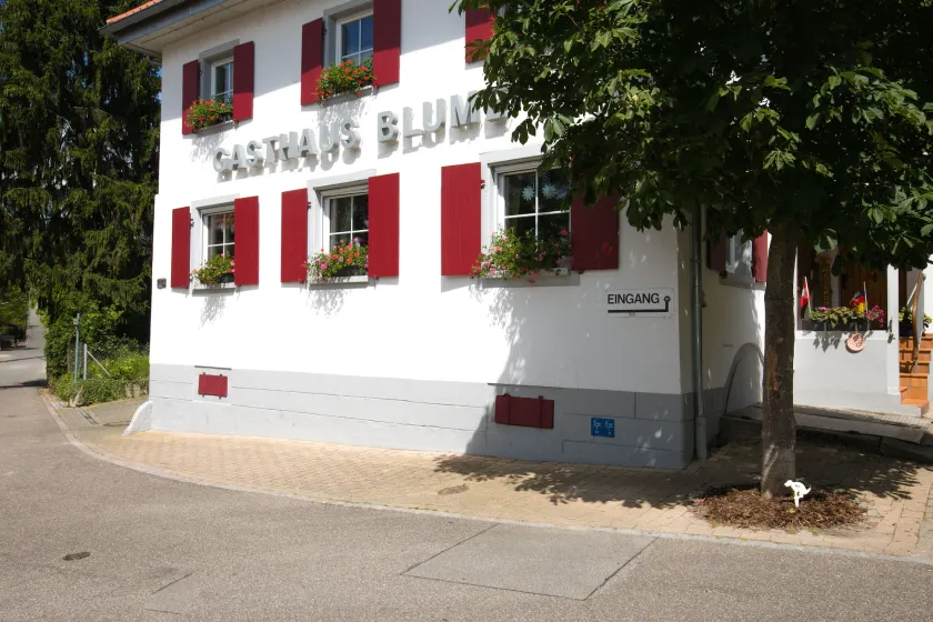 Zur Blume Hotel & Restaurant Efringen-Kirchen bei Basel - Image 1