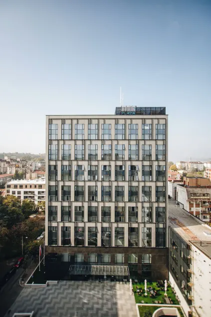 Hotel Mona Plaza - Image 1