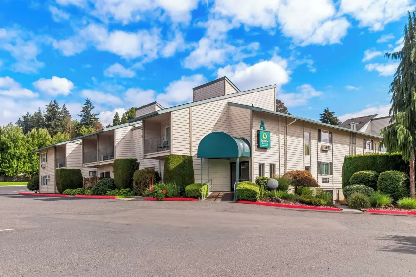 Quality Inn & Suites Vancouver - Hazel Dell - Image 1