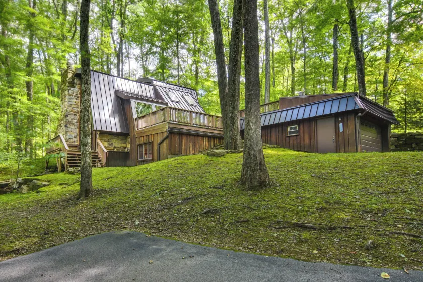 Resort Amenities: Family-Friendly DuBois Cabin - Image 1