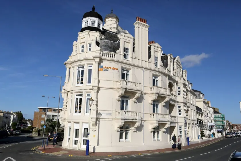 Shore View Hotel - Image 1