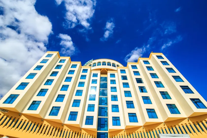 Oceanic Khorfakkan Resort & Spa - Image 1