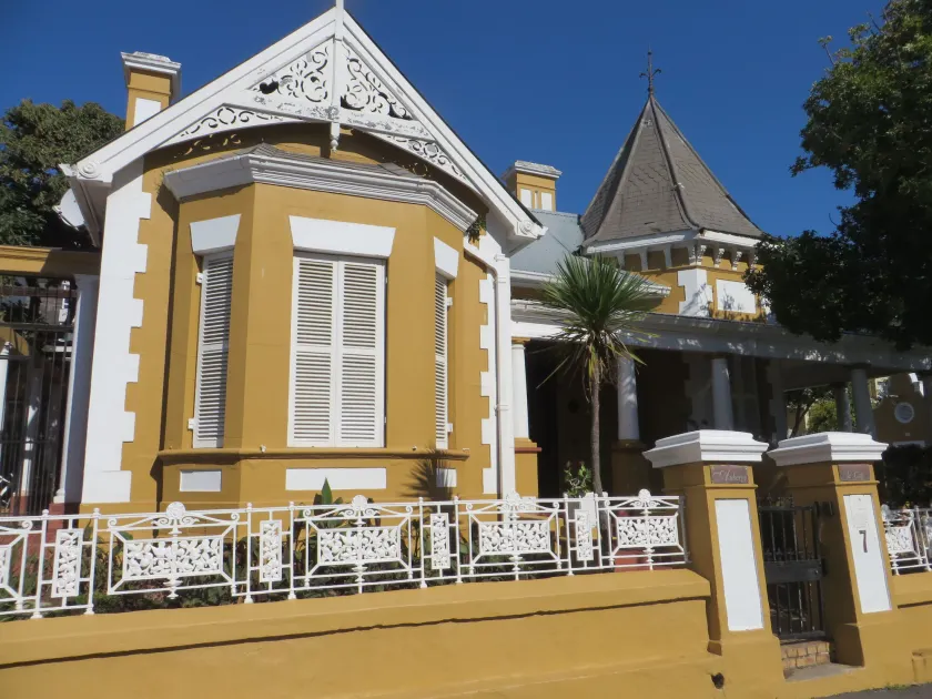 Ashanti Gardens Guesthouse - Image 1