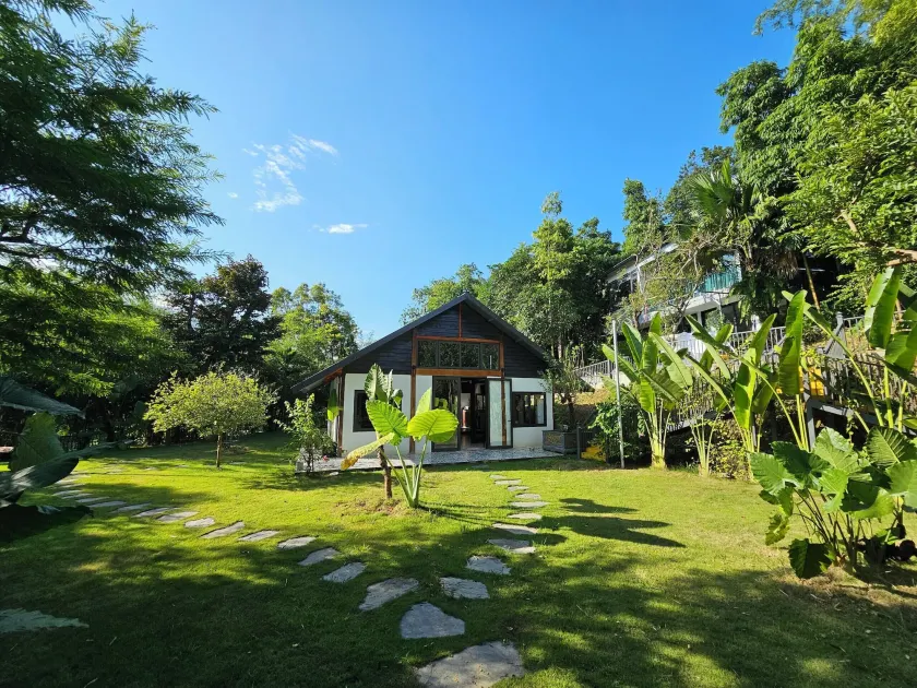 Lake House Ha Giang - Image 1