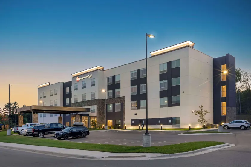 Best Western Plus Grand Rapids MN - Image 1