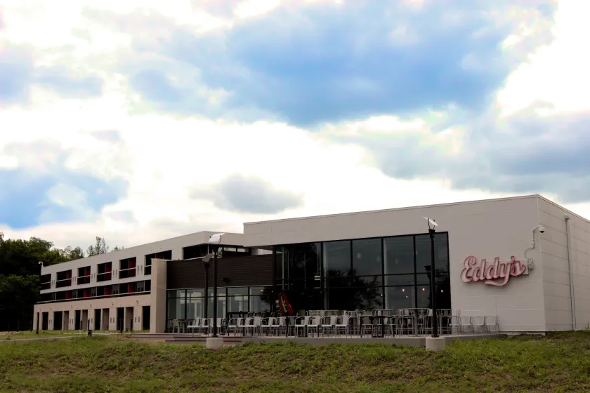 Eddy's Resort - Image 1