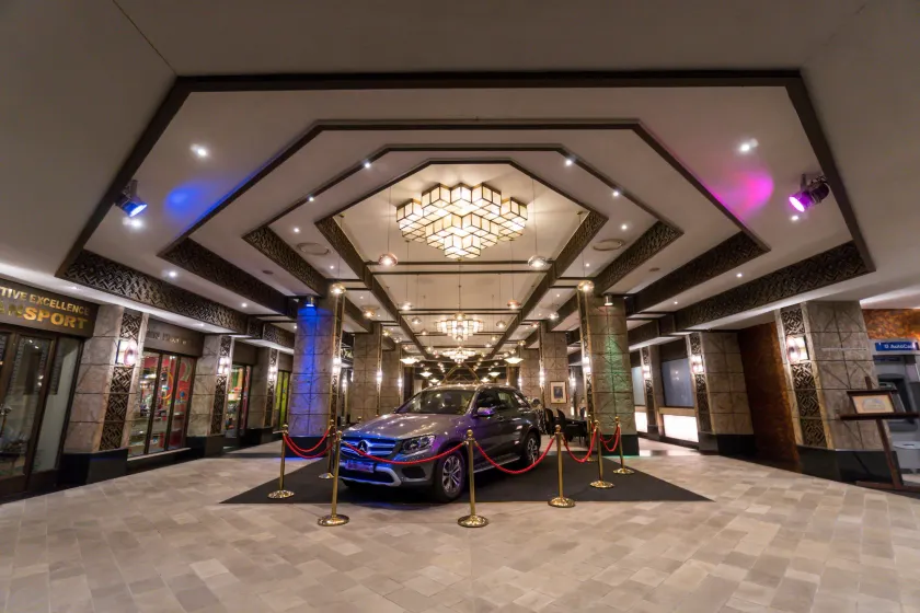 Windhoek Country Club Resort - Interior entrance
