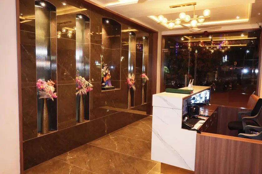 VISHRAM EXECUTIVE ROOMS - Lobby