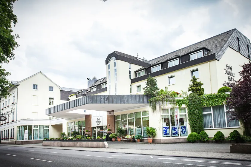 Hotel Deutscher Hof - Image 1