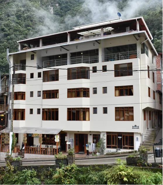 Casa De Luz Hotel - Image 1