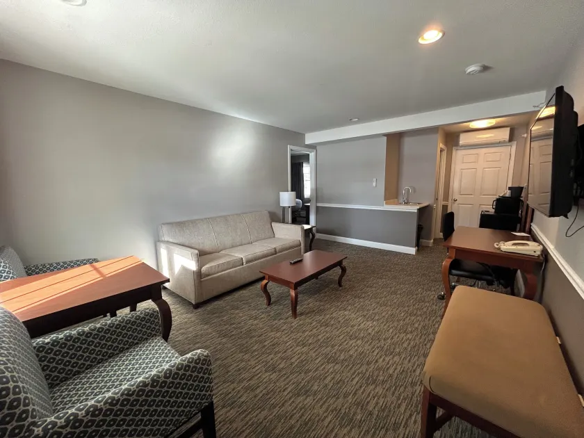 Golden Gables Inn Dazzler Select by Wyndham - Image 1