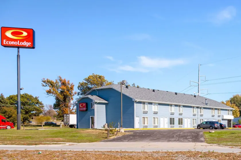 Econo Lodge Lincoln - Image 1