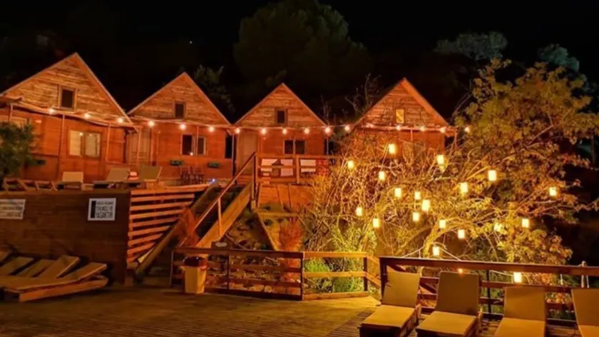 Ayanya Beach & Bistro Bungalows - Image 1