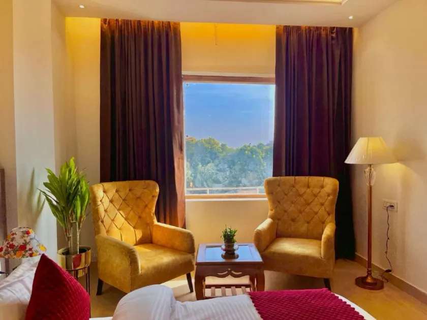 Ganges Blossom Luxury Hotel Rishikesh Highway - Rom