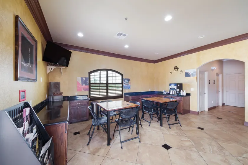 Eagle Ford Inn - Lobby