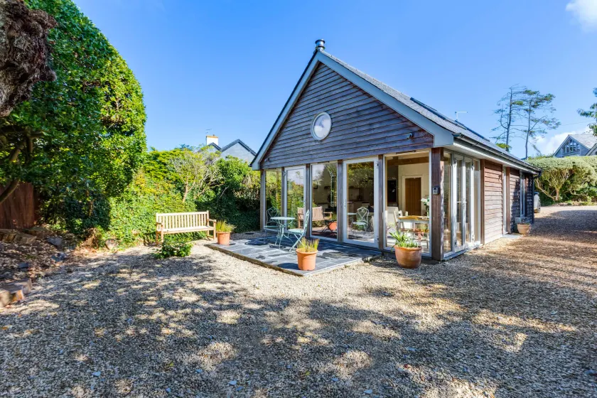 Greystones Studio - Image 1