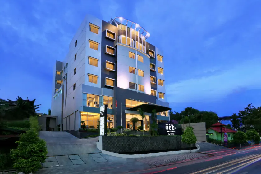 Hotel Neo+ Balikpapan by ASTON - Image 1