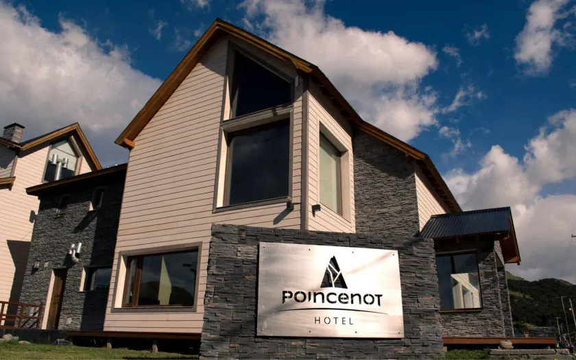 Hotel Poincenot - Image 1