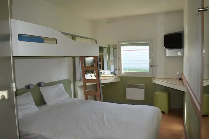 ibis budget Villeneuve le Roi ex Etap Hôtel - Image 1