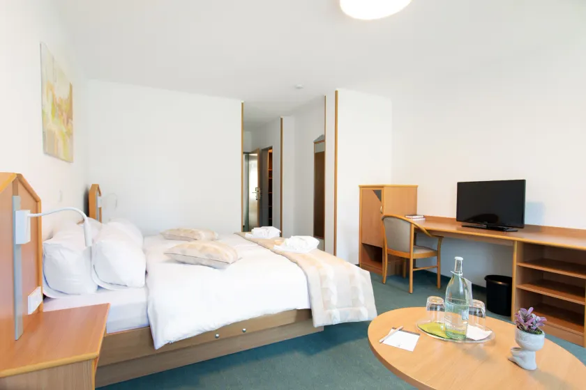 Hotel Bessunger Forst - Image 1