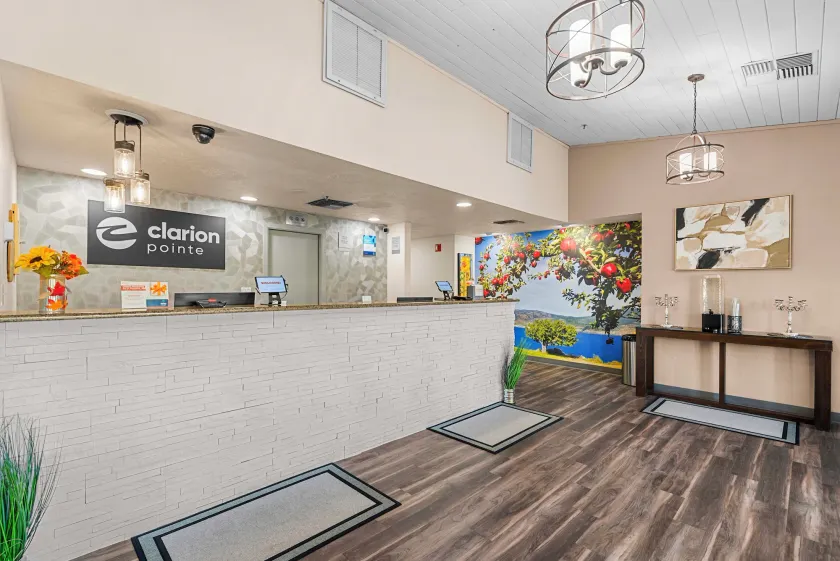 Clarion Pointe Wenatchee - Image 1