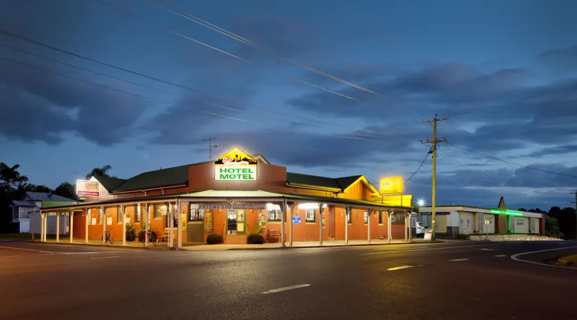 Lamington Hotel Motel - Detached Motel - Image 1