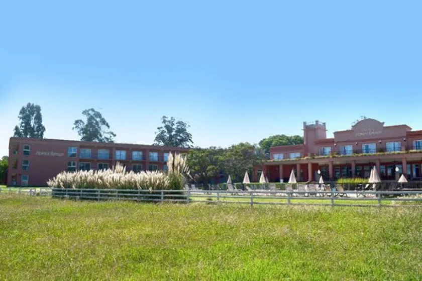 Howard Johnson Chascomus - Image 1