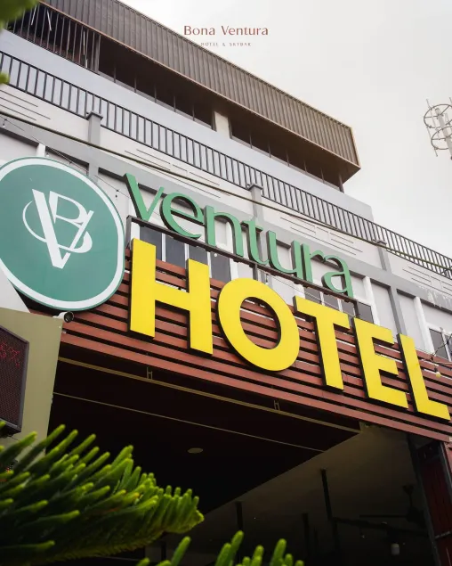 Bona Ventura Hotel & Skybar - Image 1