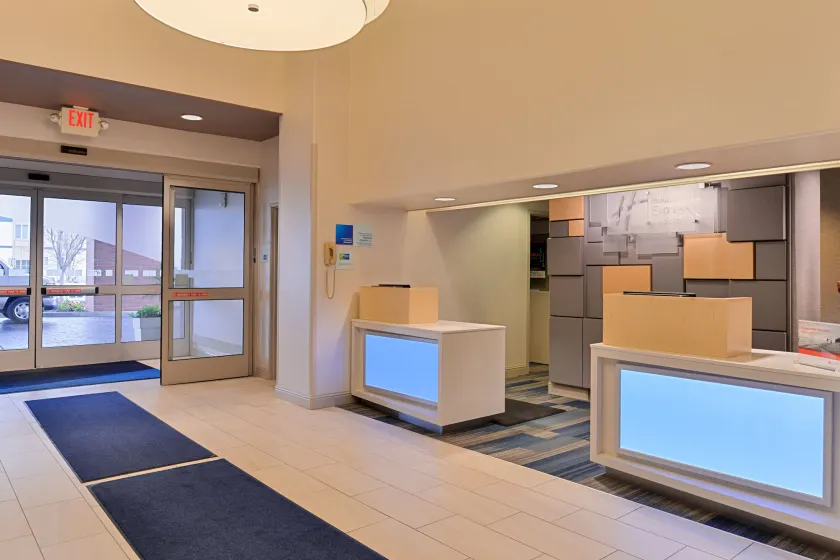 Holiday Inn Express Woodland by IHG - Reception