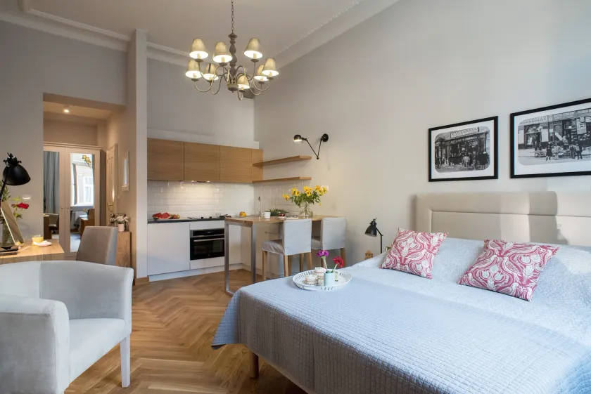 Belle Epoque Residence - Image 1