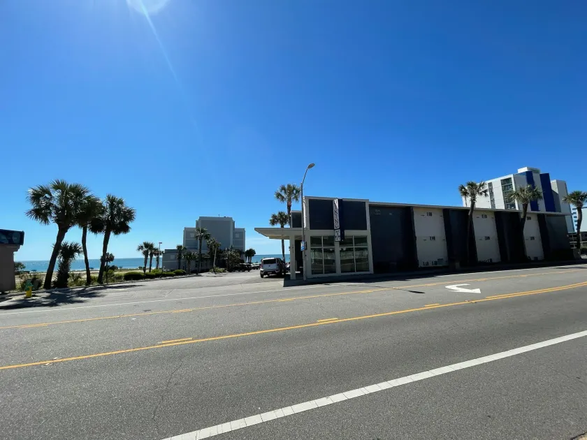 Viking Motel - Image 1