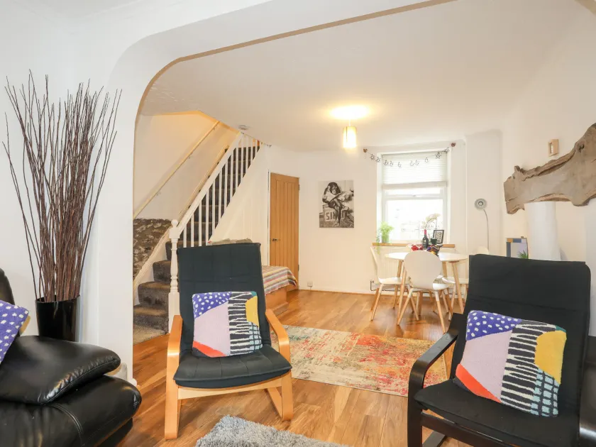 5 Thomas Street - Image 1