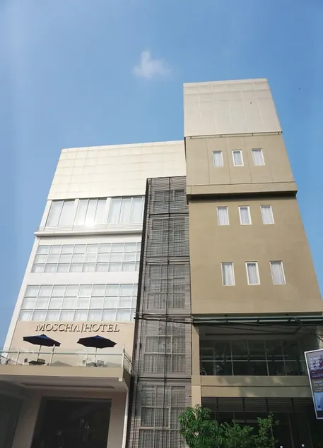 Moscha Hotel Surabaya - Image 1