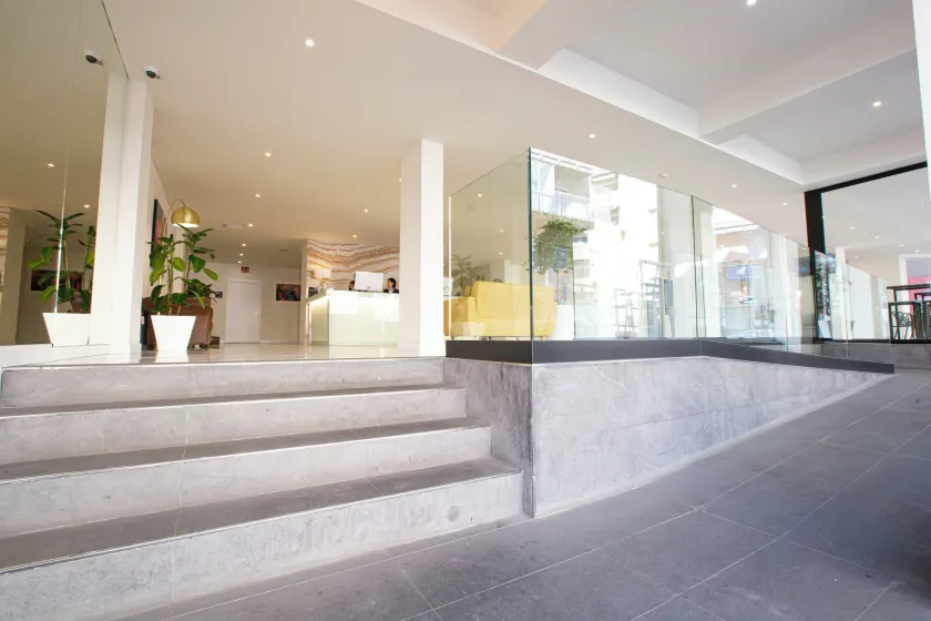 Hotel Fleming Playa Poniente - Image 1