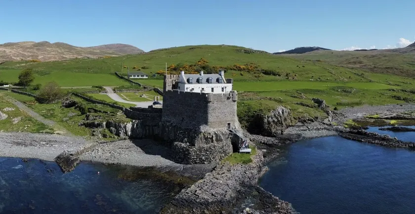 Mingary Castle - Restaurant with Rooms - Image 1