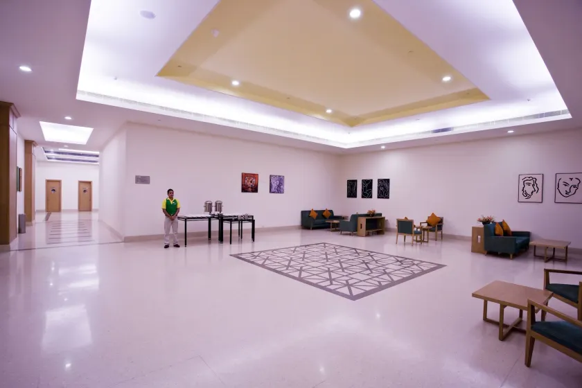 Lemon Tree Hotel, East Delhi Mall, Kaushambi - Hall
