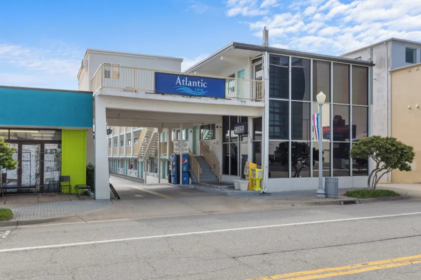Atlantic Inn - Image 1