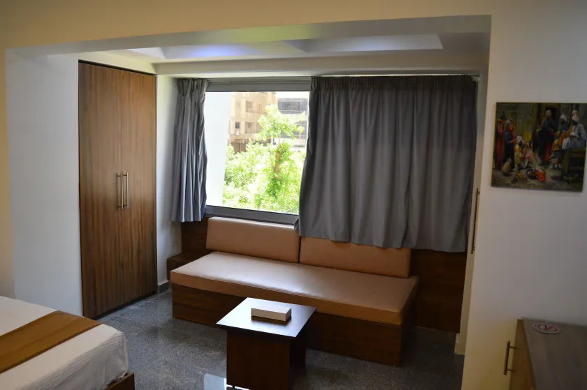 Royal Inn Residence - Image 1