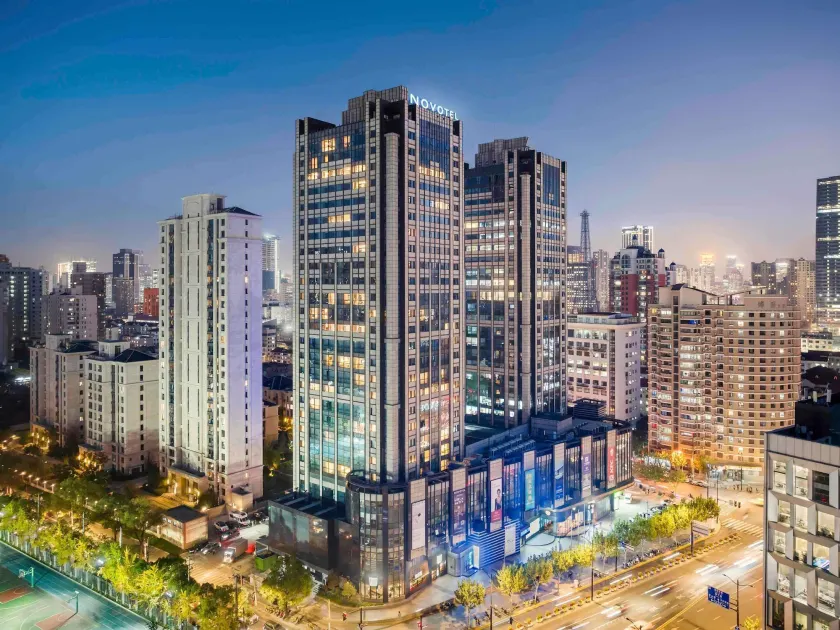 Novotel Shanghai JingAn - Image 1