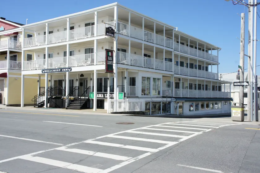 Hillcrest Inn - Image 1